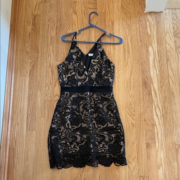Dress the Population Black and Cream Lace Mini Dress - Picture 6 of 7
